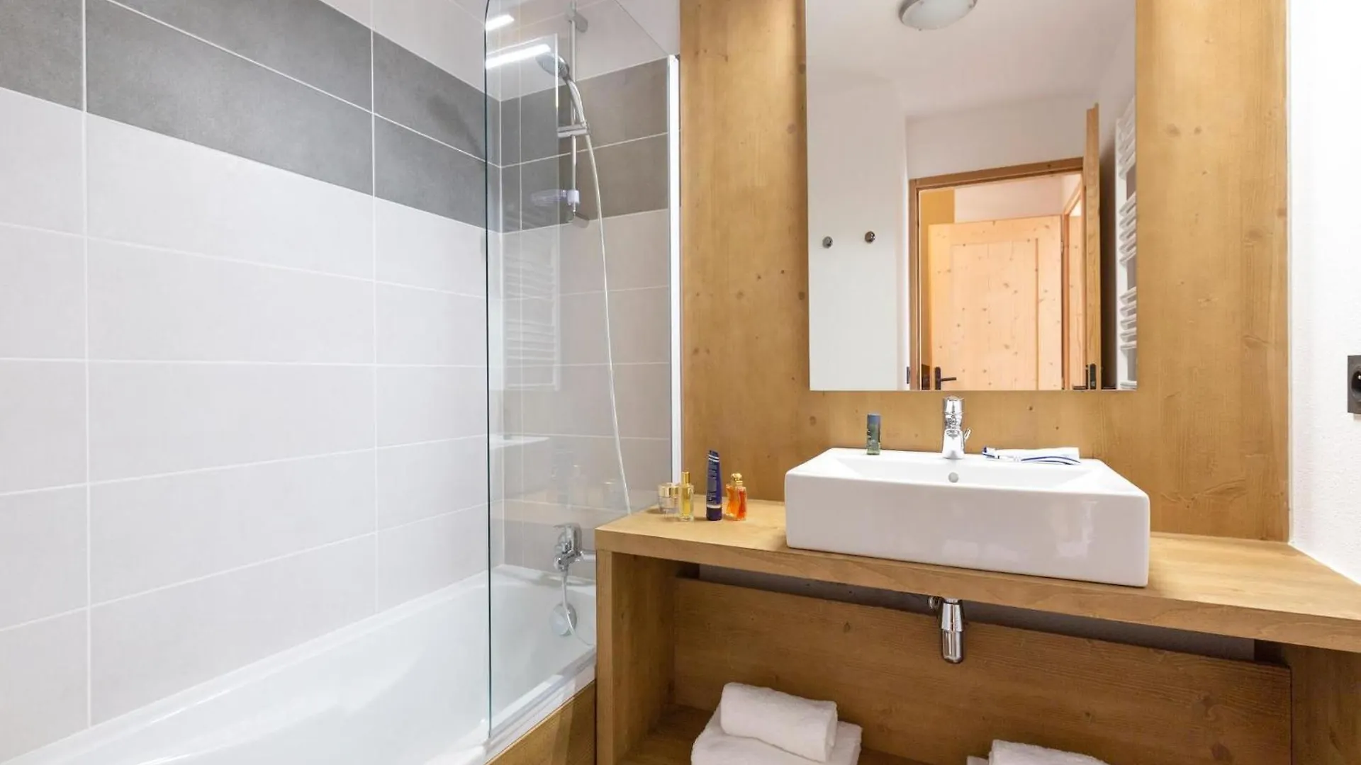 Spacious Apartment For 8 Guests, Beaufort Beaufort  0*, Beaufort (Savoie)